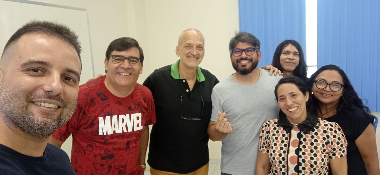 Turma de discentes de doutorado do PRONAT UFRR junto ao professor Dr. Reinaldo Imbrozio Barbosa (INPA), ministrante da disciplina de Comunicação Científica.